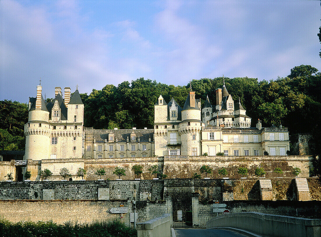 Ussé Castle (15th-17th century), supposed model for SleepIng Beauty , Perrault s fairy tale. Touraine, Val-de-Loire. France