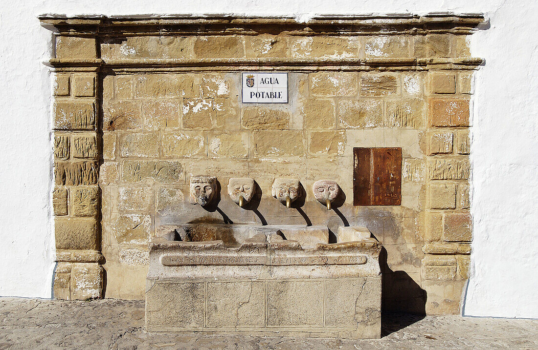 Springbrunnen in Grazalema. Provinz Cádiz. Spanien