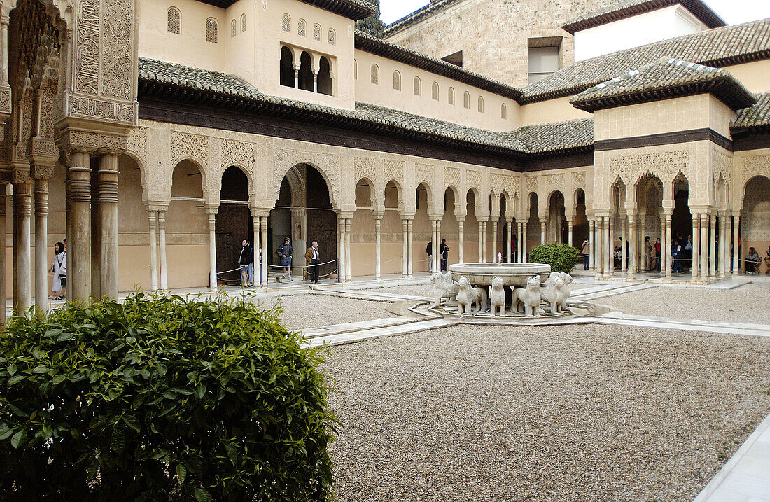 Hof der Löwen, Alhambra. Granada. Spanien