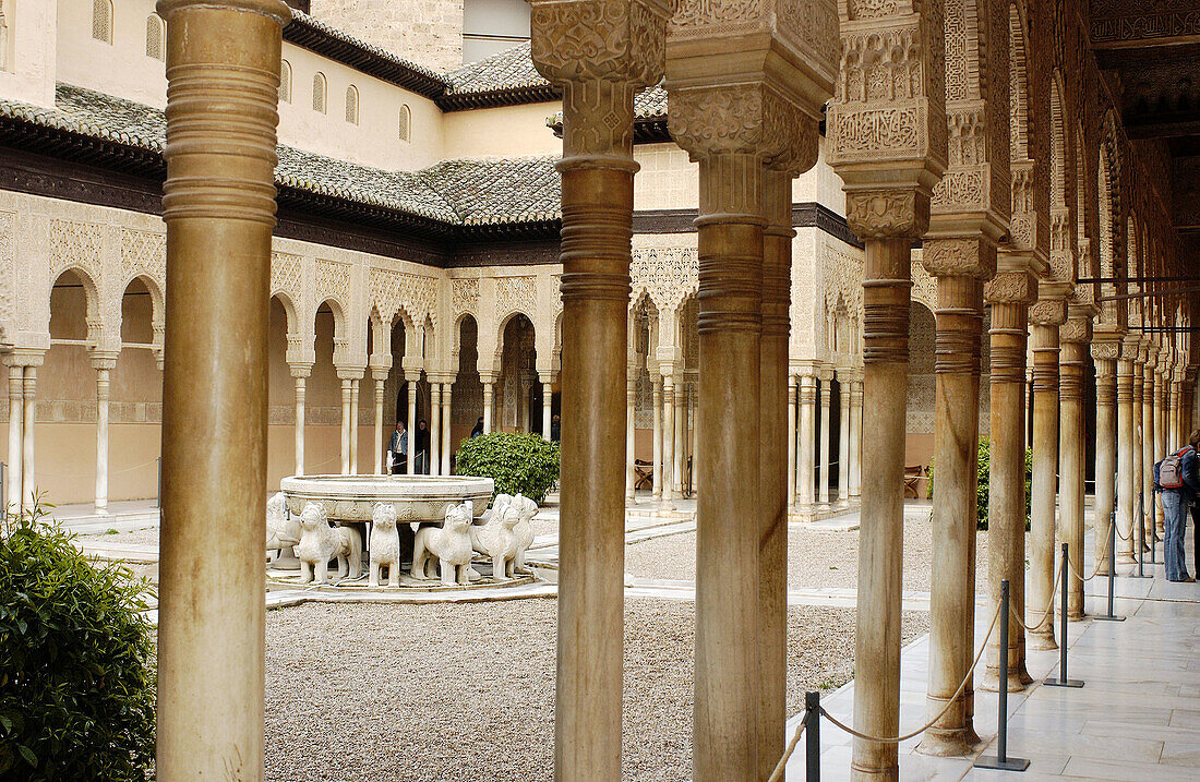 Hof der Löwen, Alhambra. Granada. Spanien