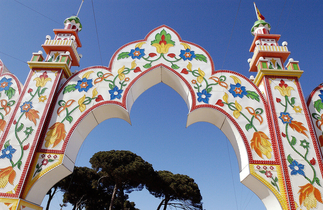 Bogen, Eingang zum Karnevalsviertel. Puerto de Santa María. Provinz Cádiz. Spanien