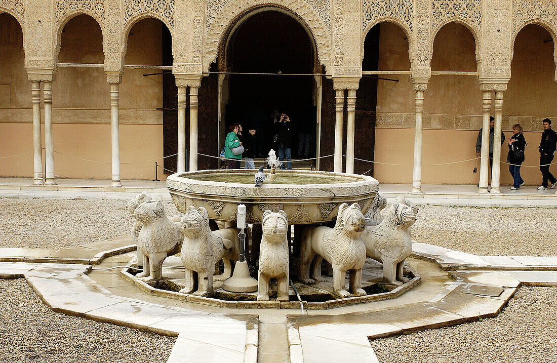 Innenhof der Löwen, Alhambra. Granada. Spanien