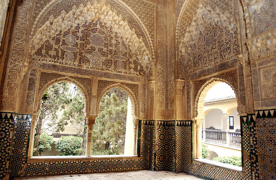 Balkon von Daraxa, Sala de los Ajineces, Alhambra. Granada. Spanien