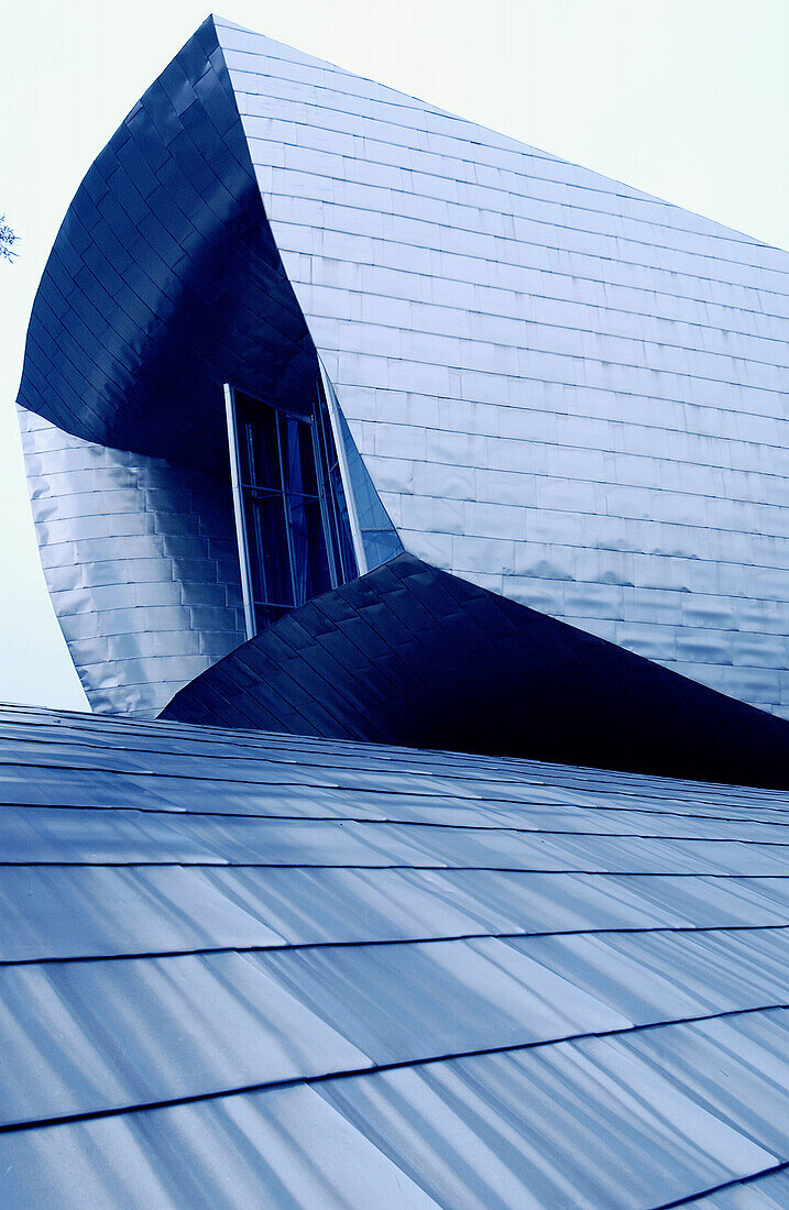 Guggenheim Museum (building by Frank O. Gehry). Bilbao. Biscay. Basque Country. Spain