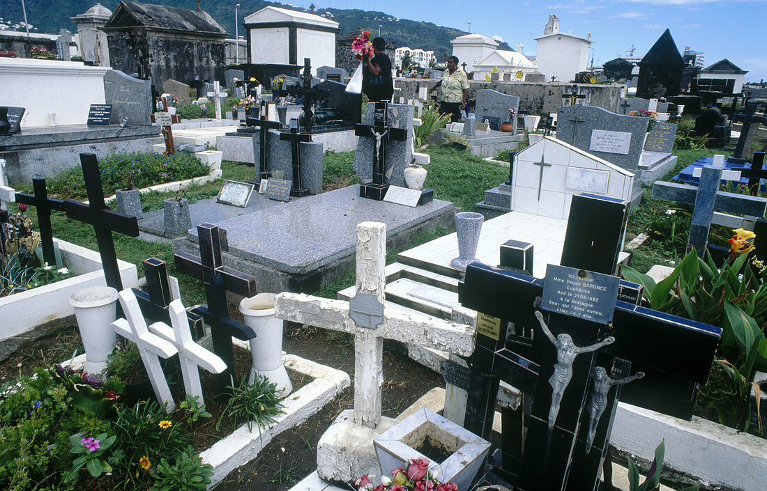 Cemetery, Saint-Denis. Réunion, France