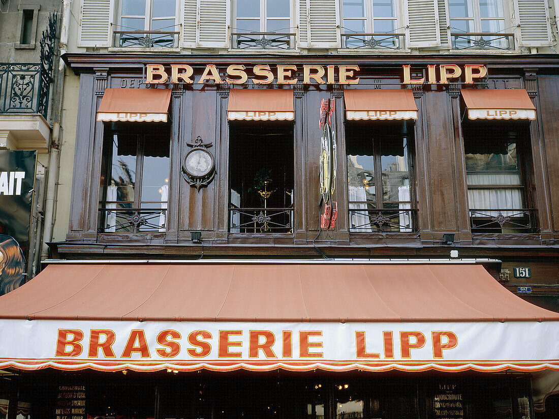 Brasserie Lipp on Boulevard Saint-Germain. Paris, France