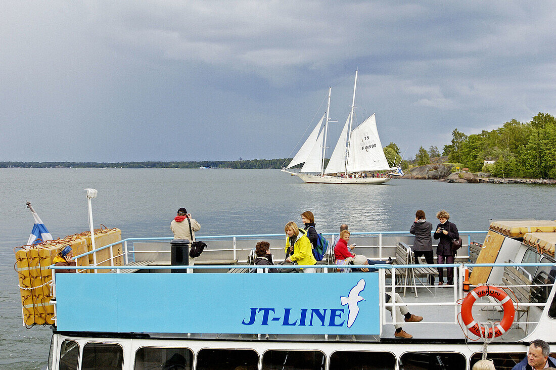 Cruise from the harbour to the Helsinki islands. Finland