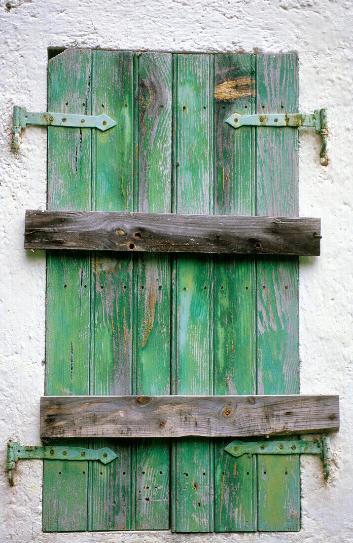 Aged, Architecture, Close up, Close-up, Closed, Closeup, Color, Colour, Concept, Concepts, Country, Countryside, Daytime, Detail, Details, Exterior, Facade, Façade, Facades, Façades, House, Houses, Old, One, Outdoor, Outdoors, Outside, Vertical, Window