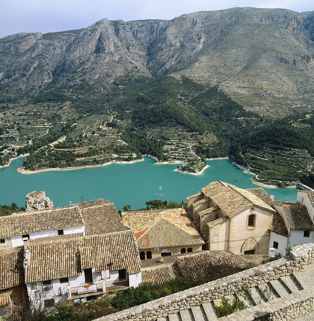 Stausee Guadalest von der Burg San Jose, Provinz Alicante, Spanien