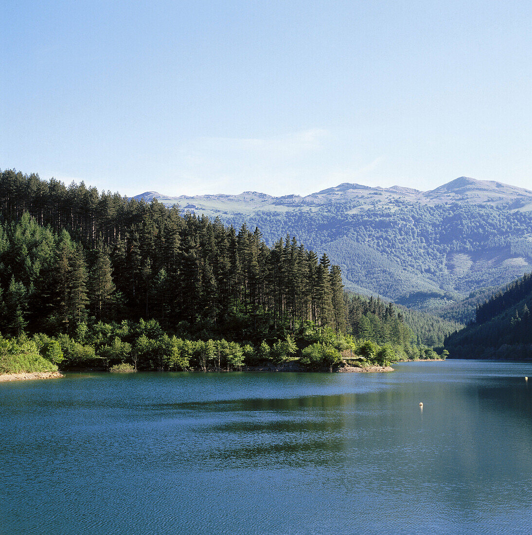 Stausee von Barrendiola, Guipúzcoa, Spanien