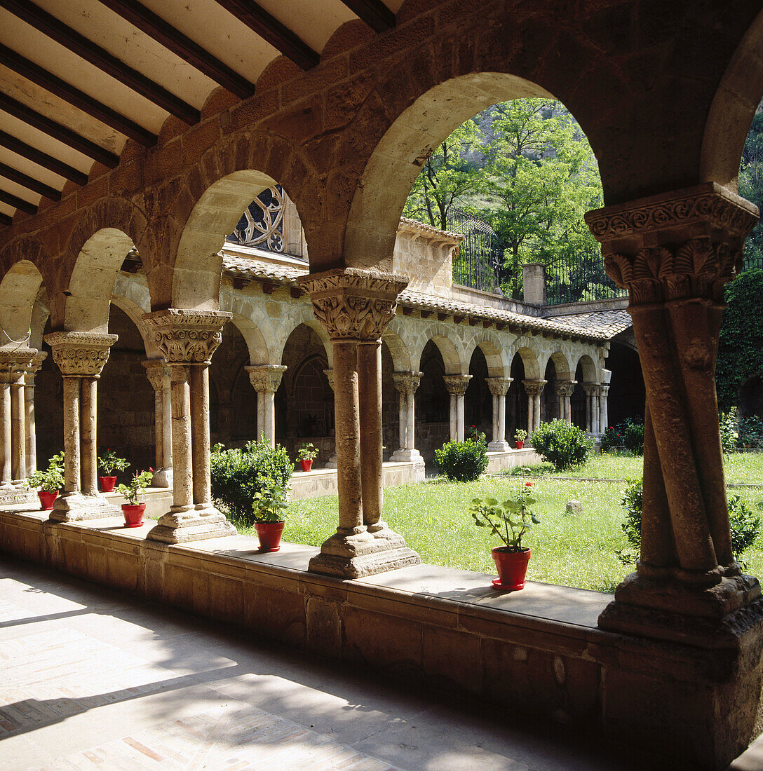 Kreuzgang. Kirche San Pedro de la Rua. Estella, Navarra, Spanien