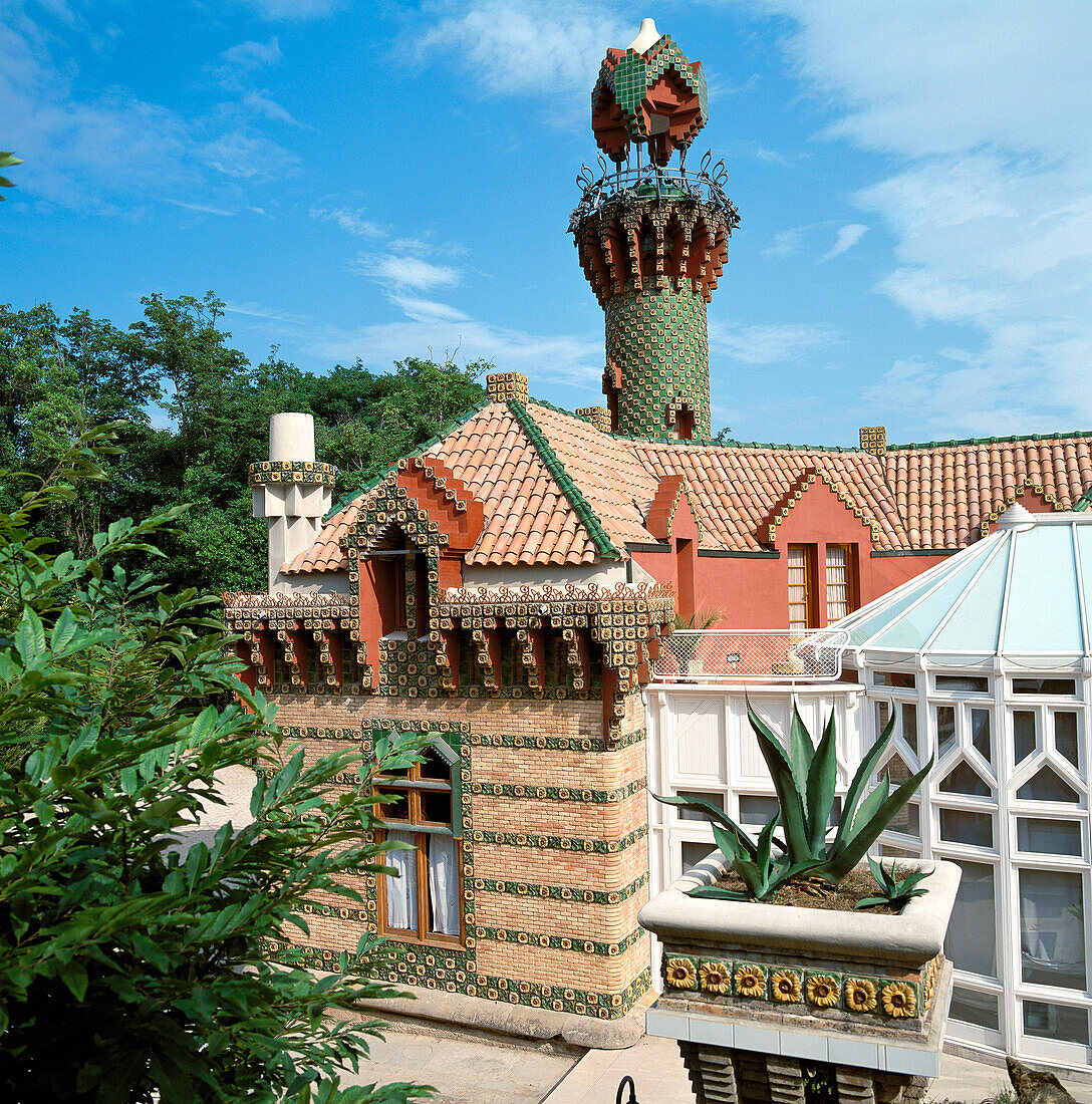 El Capricho von Gaudí (erbaut 1885). Comillas. Kantabrien, Spanien