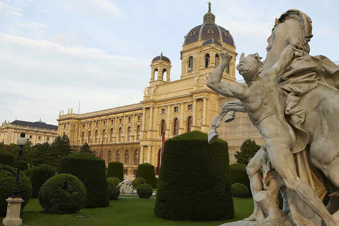 Kunsthistorisches Museum am Maria-Theresien-Platz, Wien. Österreich