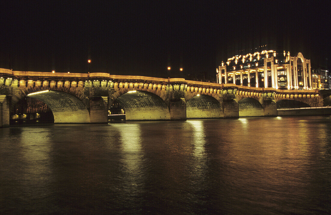 Pont Neuf bridge and Samaritaine department store. Paris. France.
