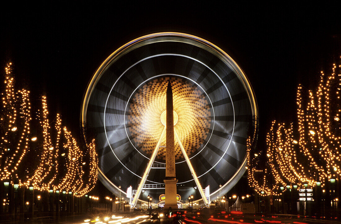 Christmas time. Big wheel. Place de la Concorde. Paris. France.