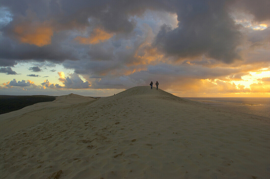 Abendstimmung, Sonnenuntergang auf der Dune du Pilat, Dept. Gironde, Frankreich