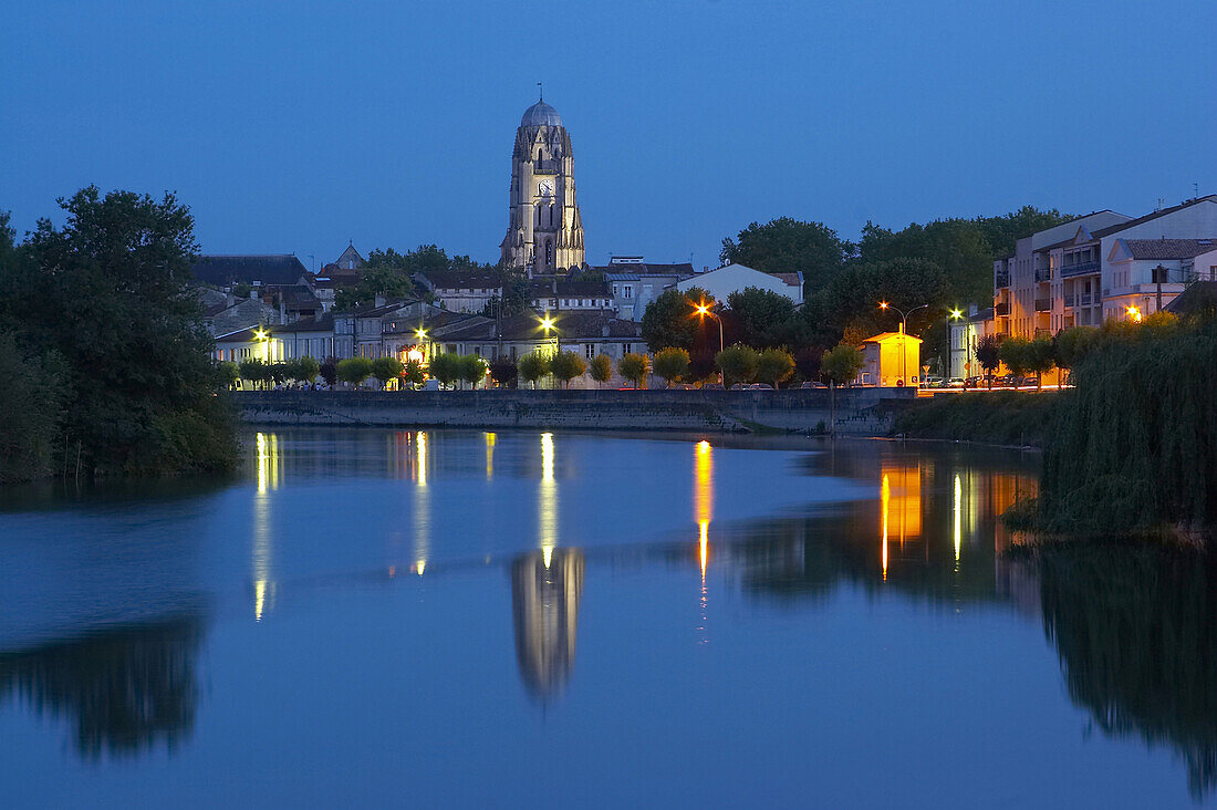 Evenng in Saintes: view at river Charente and cathedral St Pierre, Charente, dept Charente, France, Europe