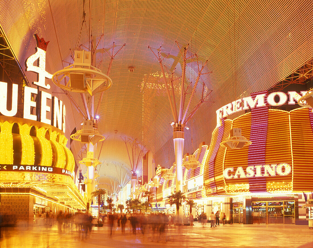 Hotels & casinos, Fremont street, Las vegas, Nevada, USA.