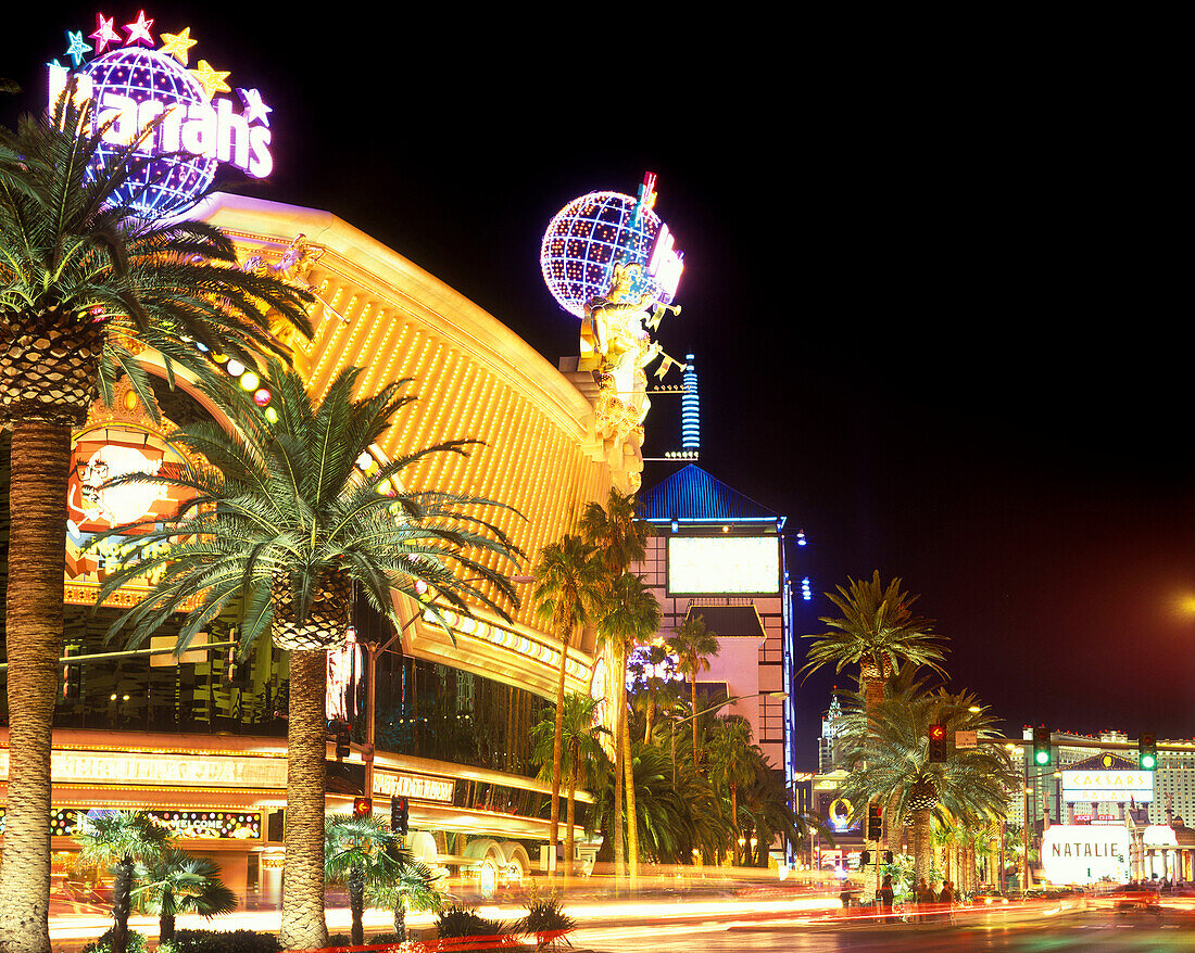 Harrah s hotel & casino, the strip, Las vegas, Nevada, USA.