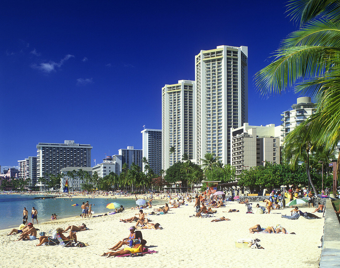 Waikiki beach, honolulu, oahu, hawaii, USA.