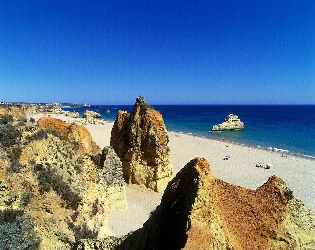 Praia da rocha beach, Algarve coastline, Portugal.