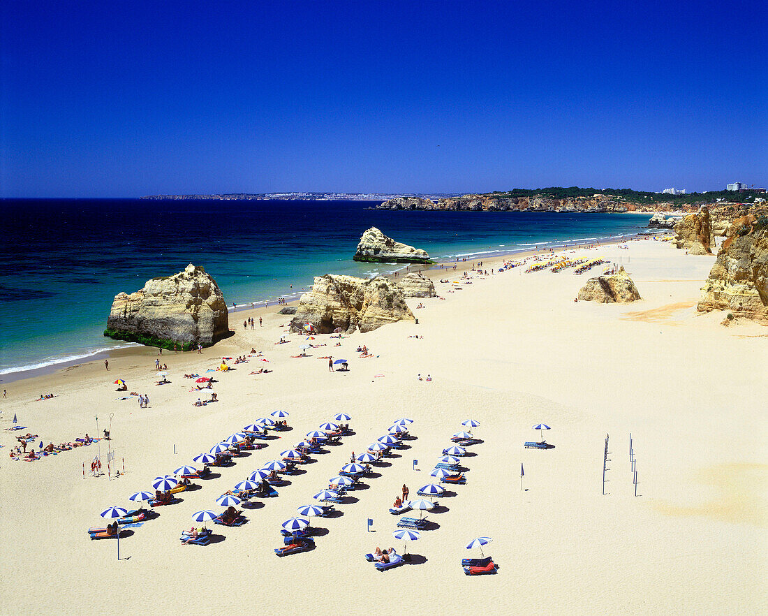 Praia da rocha beach, Algarve, Portugal.