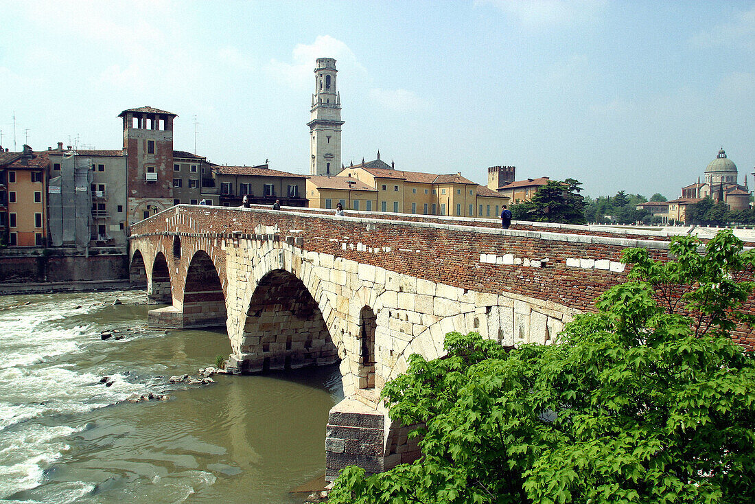 Pietra bridge. Verona. Italy