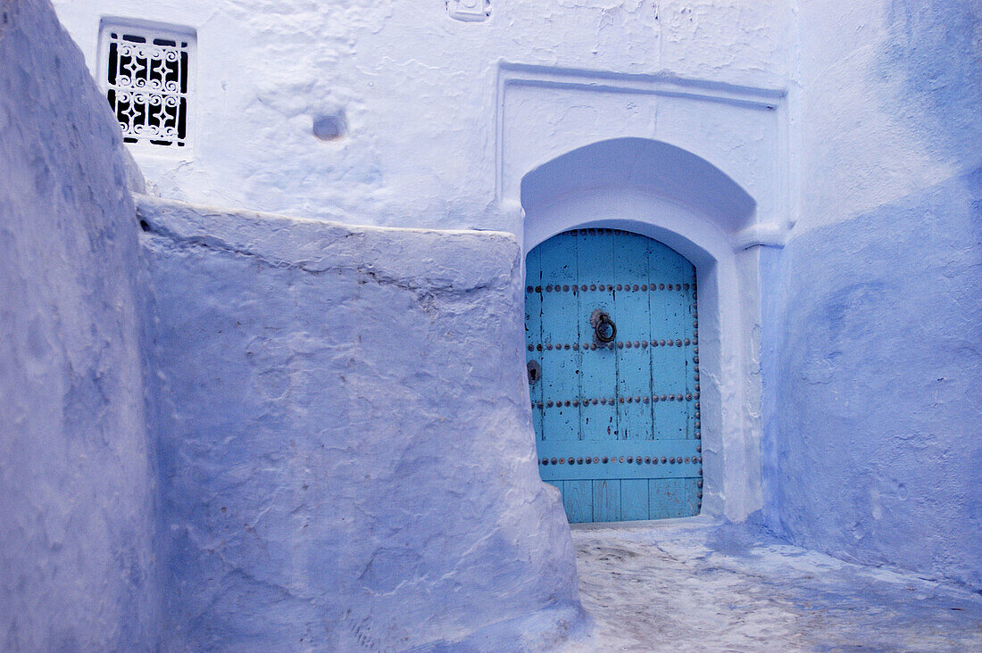 House door. Chechaouene. Morocco