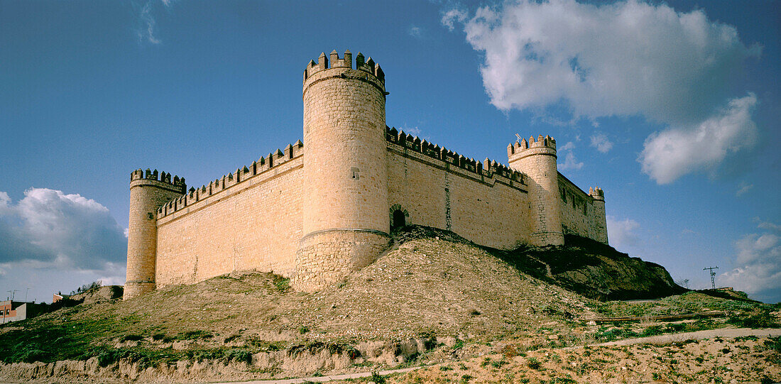 Castle. Maqueda. Toledo province, Spain