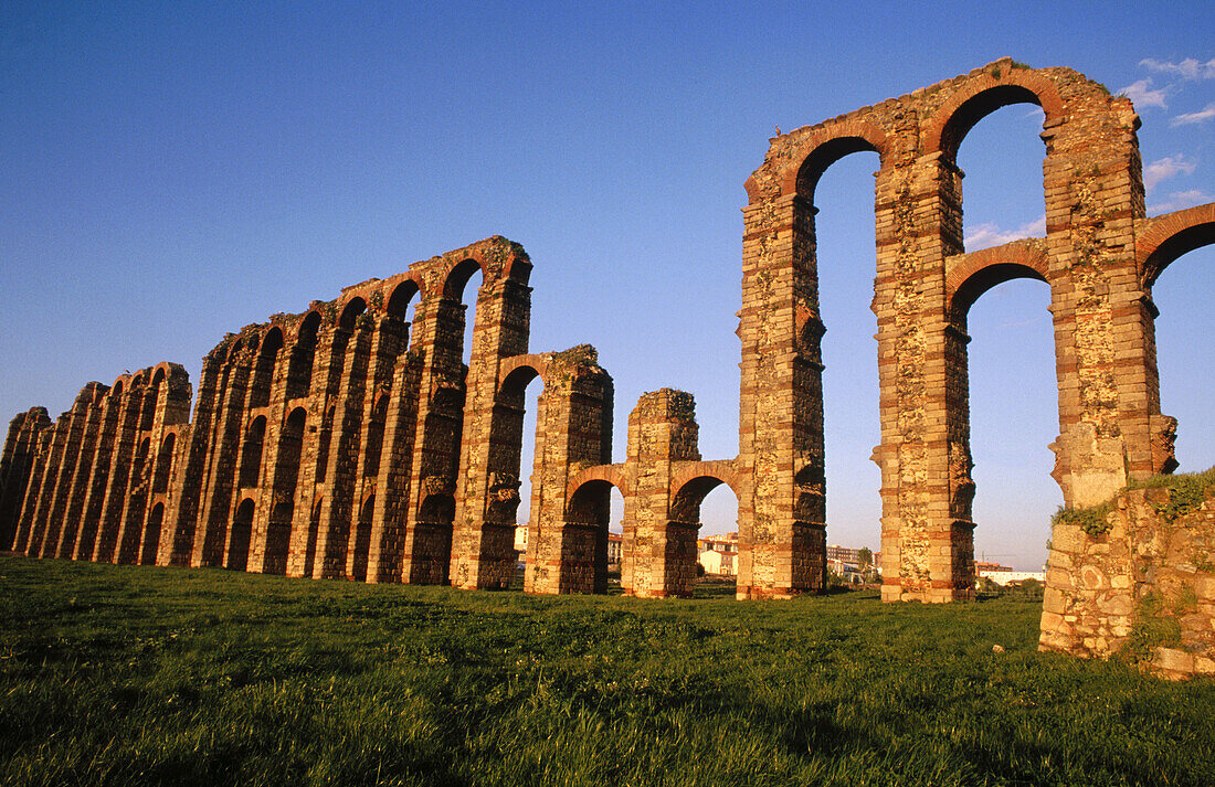 Roman aqueduct. Merida. Badajoz province. Extremadura. Spain