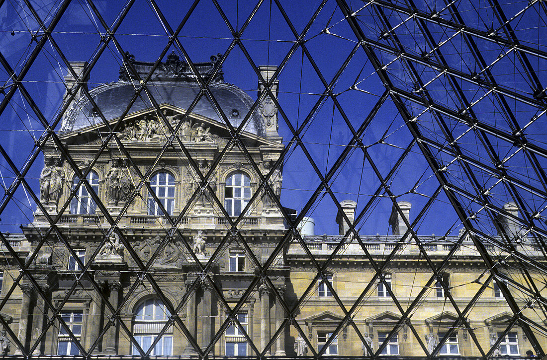Louvre Pyramid. Architect: Ieoh Ming Pei. Paris. France