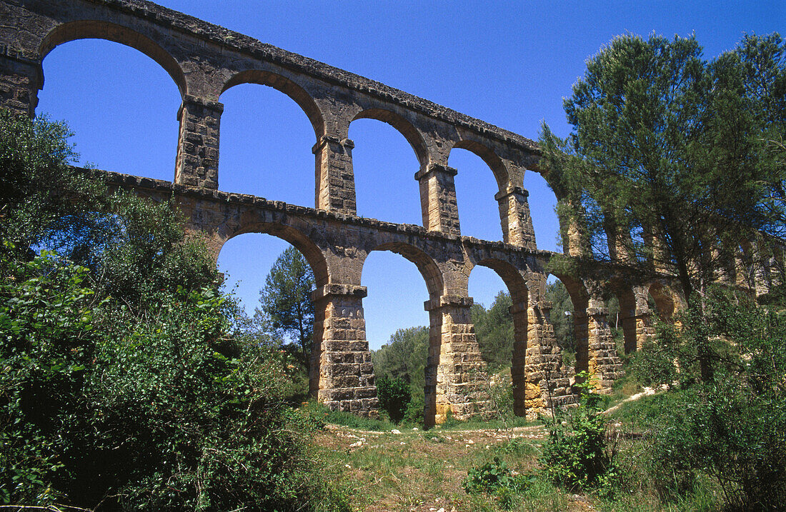 Roman aqueduct, also known as Pont del Diable (2th century A.D.). Tarragona. Catalonia. Spain