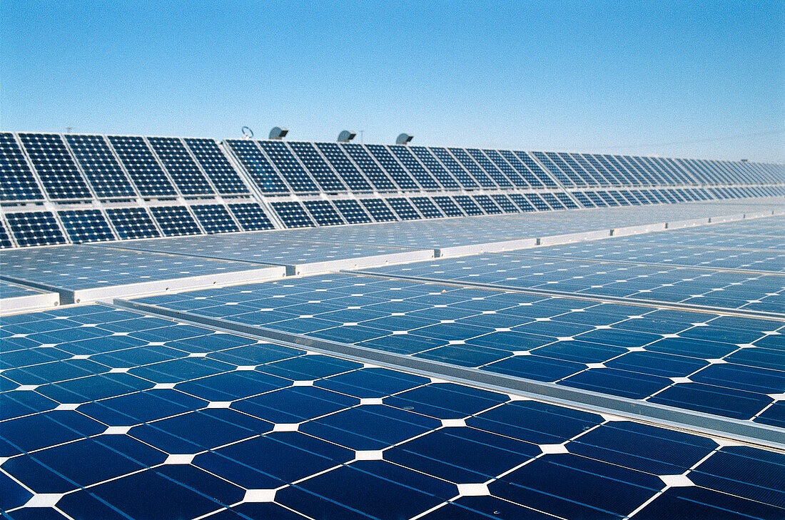 Photovoltaic power station equipped with BP Saturn cells. Toledo province, Spain