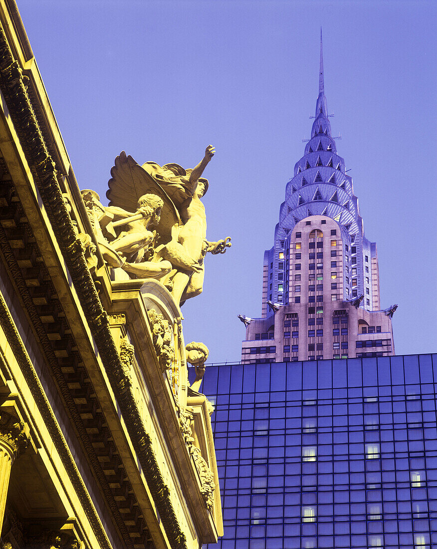 Mercury statue, grand central station & chrysler building, Manhattan, New York, USA.