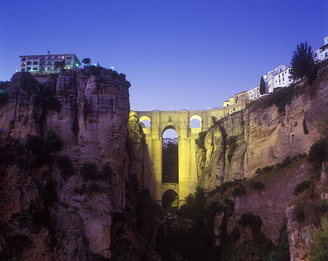 Puente nuevo bridge, tajo gorge, Ronda, Andalucia, Spain.