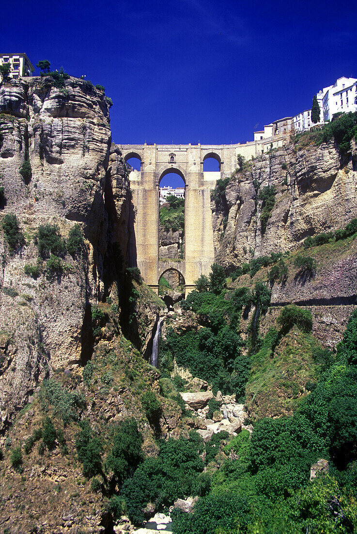 Puente nuevo bridge, tajo gorge, Ronda, Andalucia, Spain.