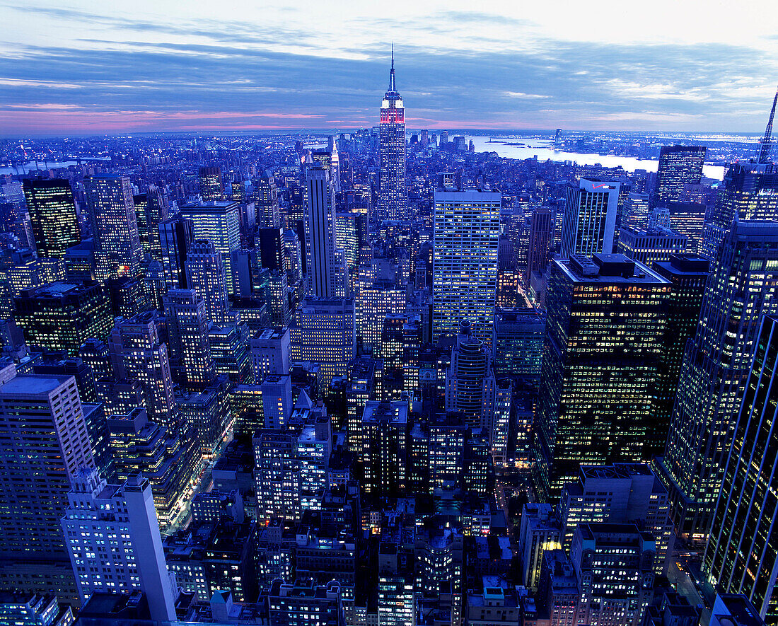 Empire State Building, Midtown skyline, Manhattan, New York, USA