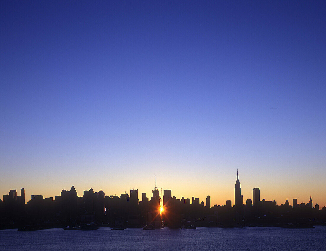 Midtown skyline, Manhattan, New York, USA