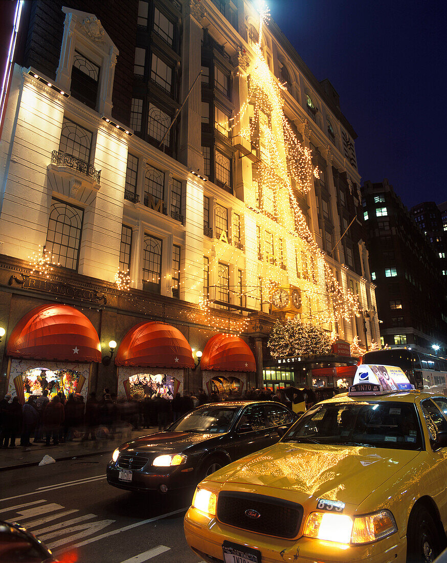 Macy department store, Herald square, Midtown, Manhattan, New York, USA