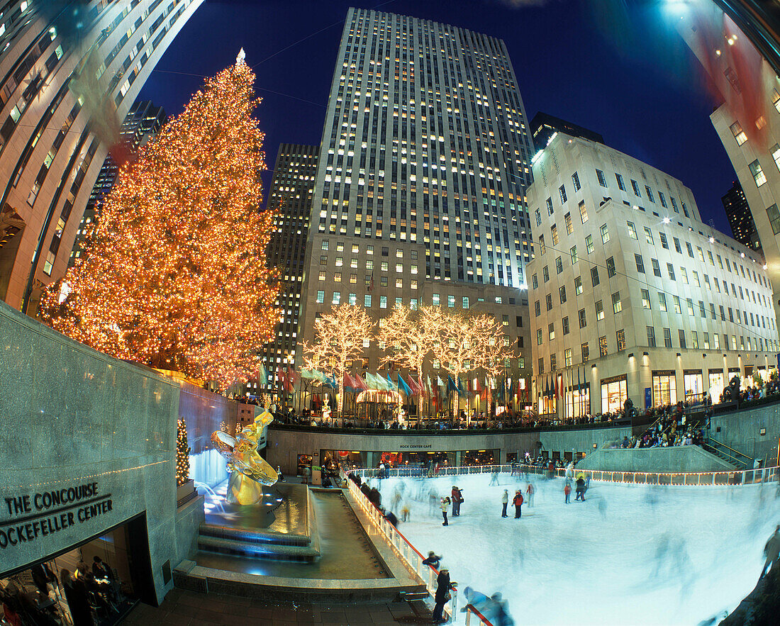 Christmas, Ice rink, Rockefeller Center, Midtown, Manhattan, New York, USA