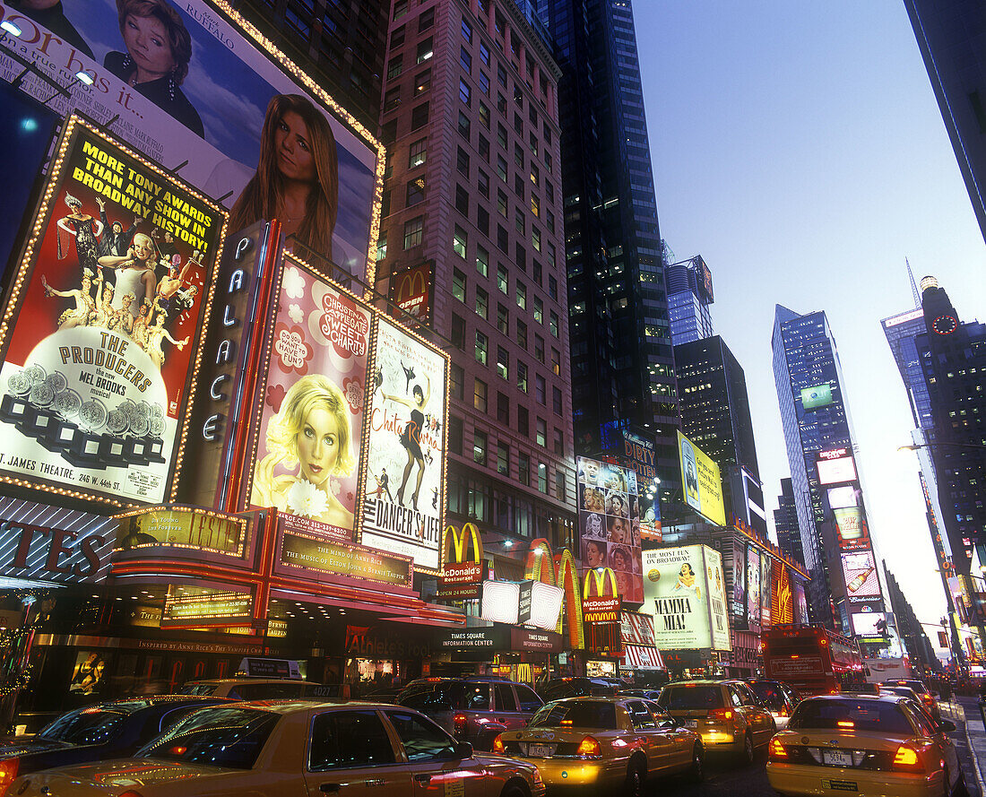 Times square, Midtown, Manhattan, New York, USA