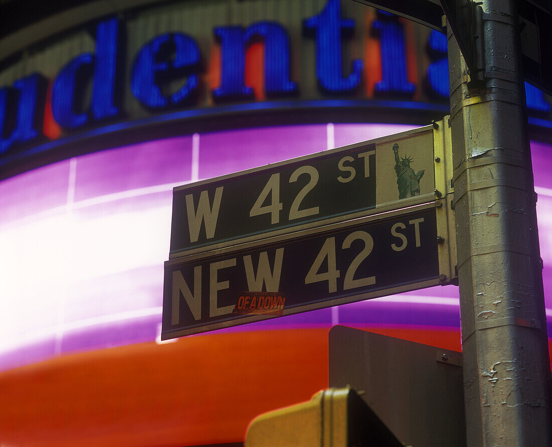 New 42nd Street sign, Midtown, Manhattan, New York, USA