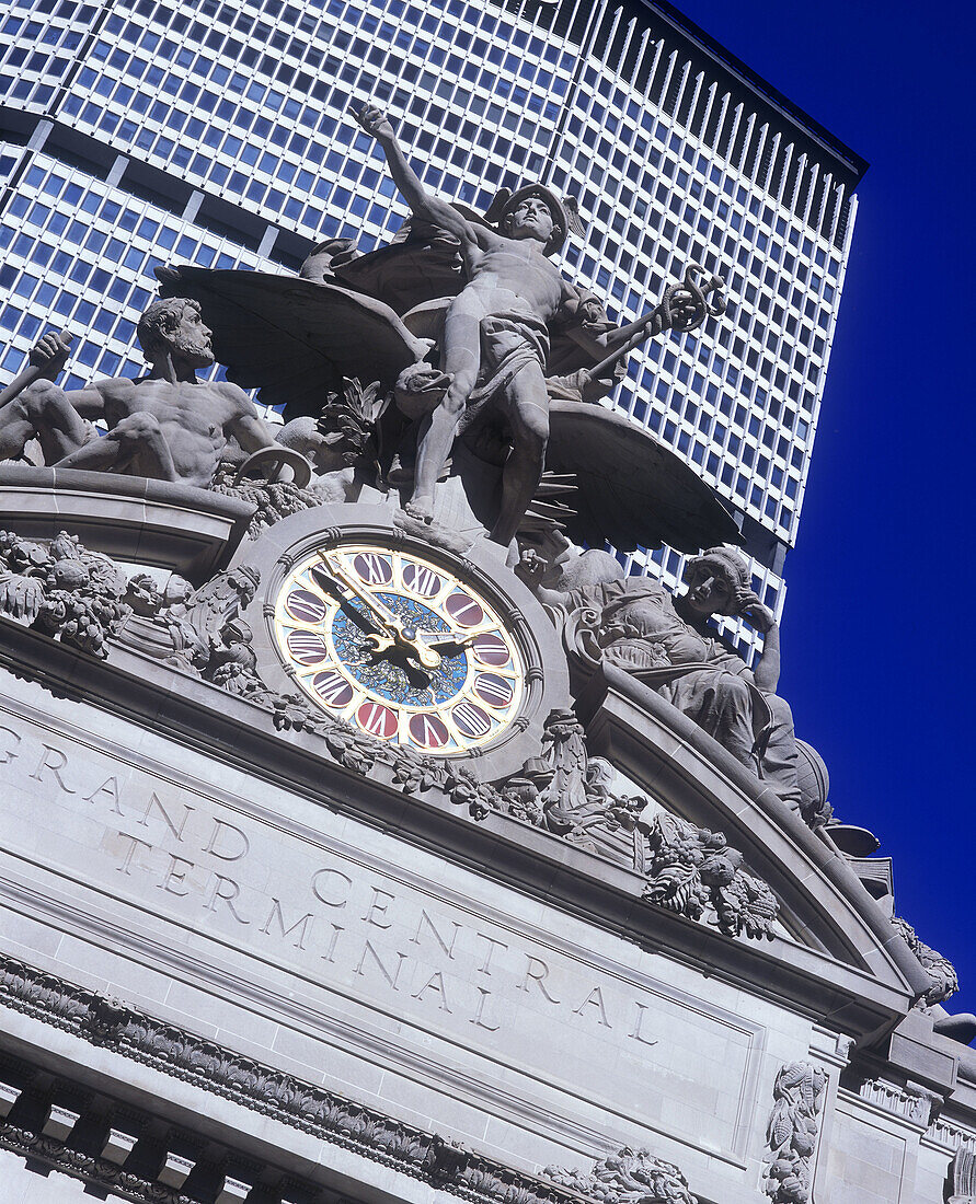 Mercury statue, Clock, Grand central terminal, Manhattan, New York, USA