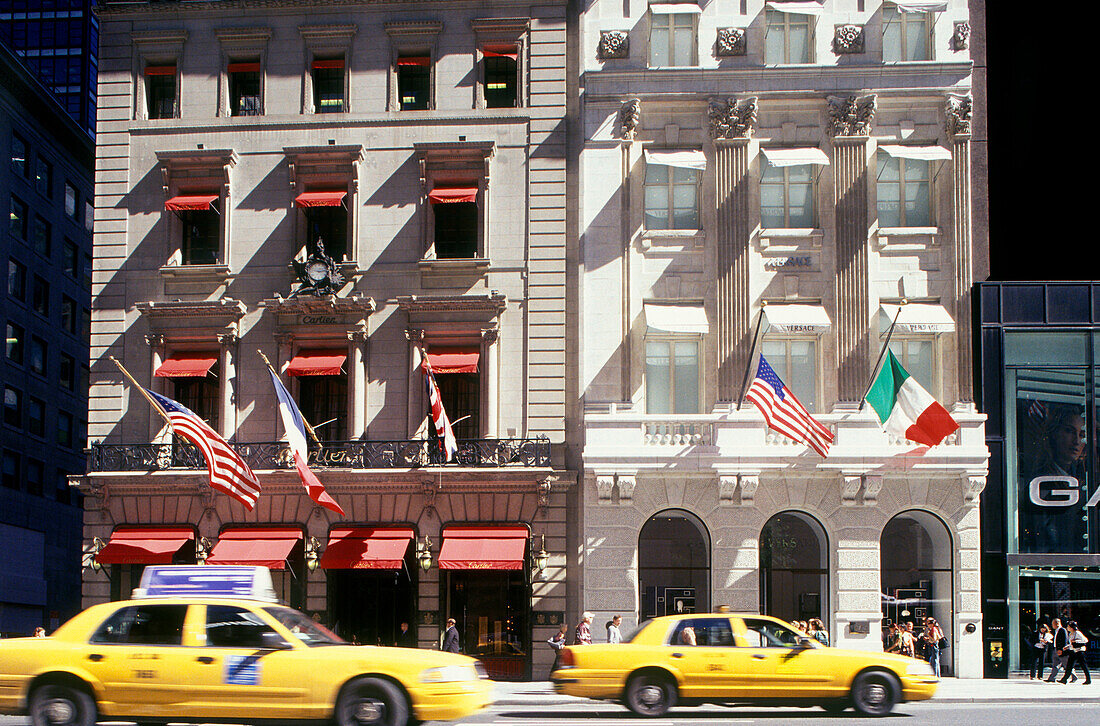 Cartier jewelers, Fifth Avenue, Manhattan, New York, USA