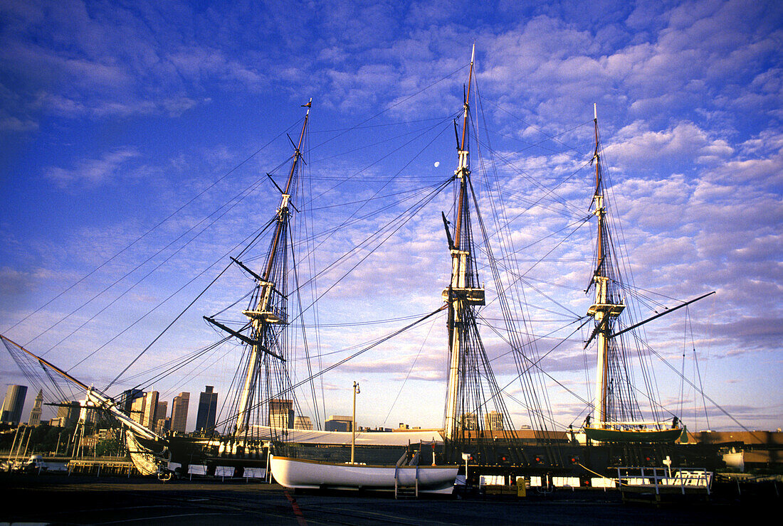 U.s.s. constitution ship, Charlestown navy yard, Boston, Massachusetts, USA.