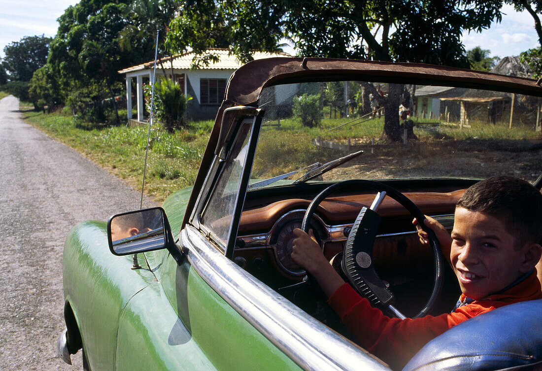 Car, Viñales Valley. Pinar del Río province, Cuba