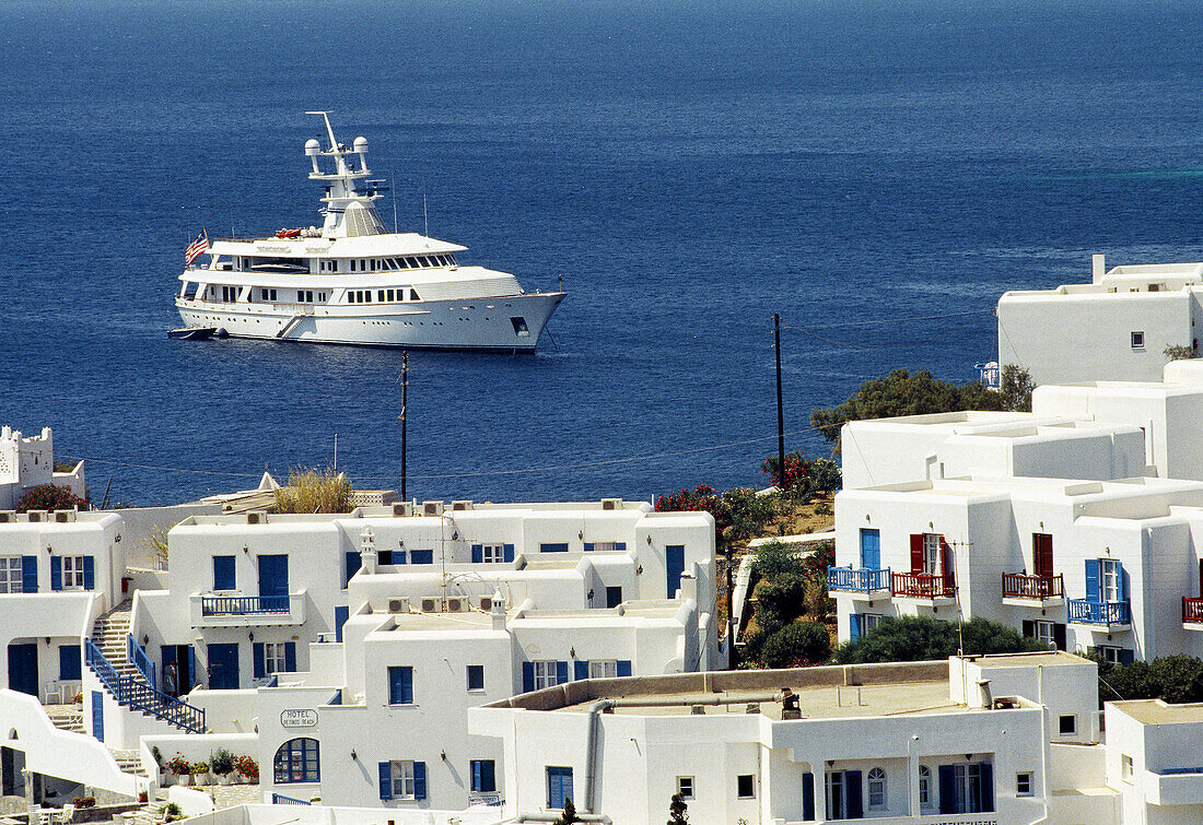 Plati Yialos, Mykonos, Greece