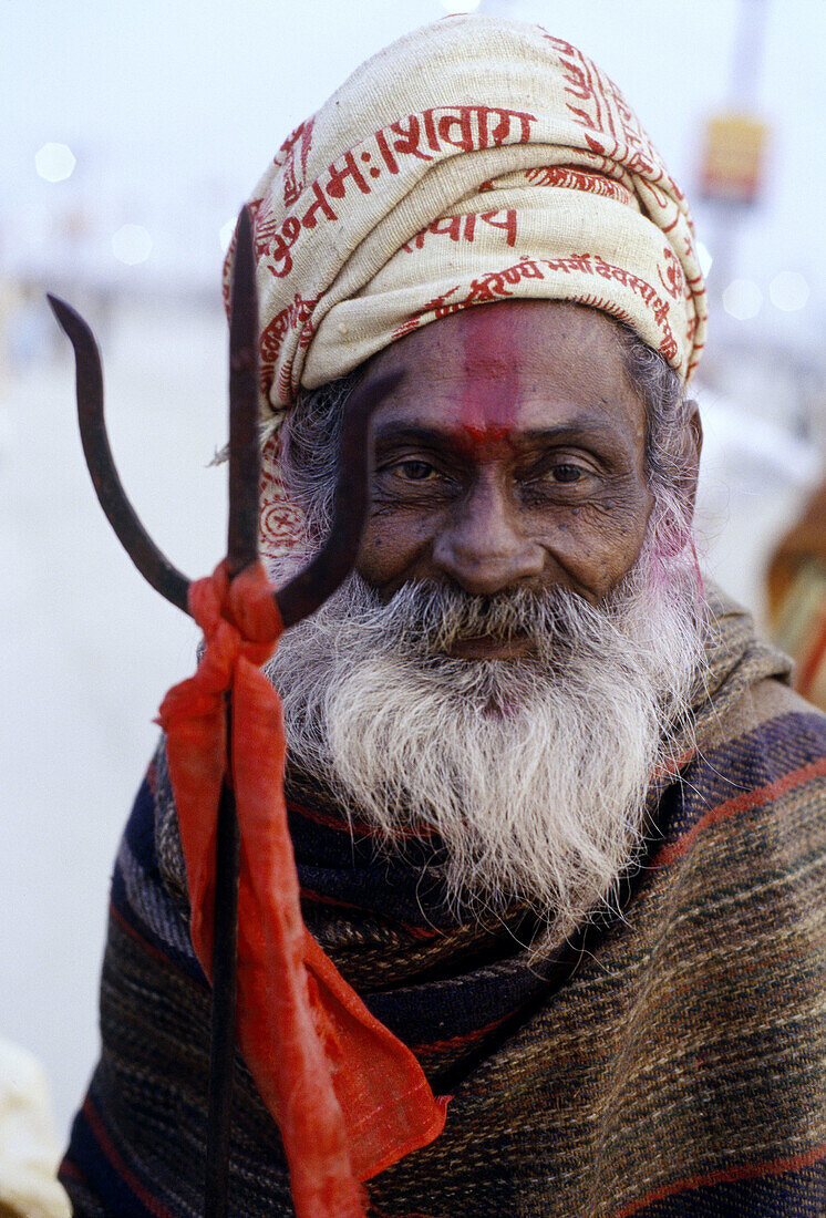 Sadhu (holy man) at Kumbh Mela festival, Allahabad. Uttar Pradesh, India