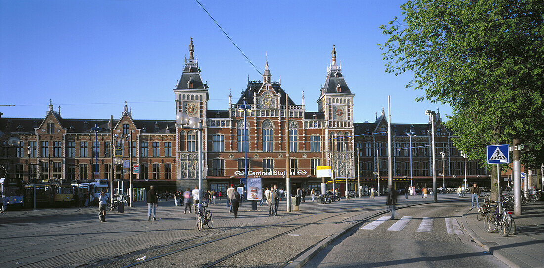 Centraal Station. Amsterdam. Holland