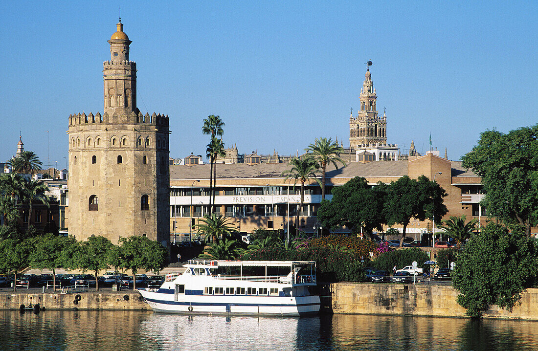 Torre del Oro (XIII c.) by river Guadalquivir. Sevilla. Andalusia. Spain